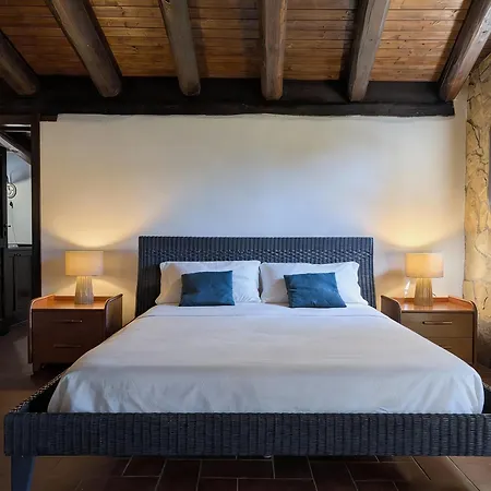 Azure Bay Chic Villa *
